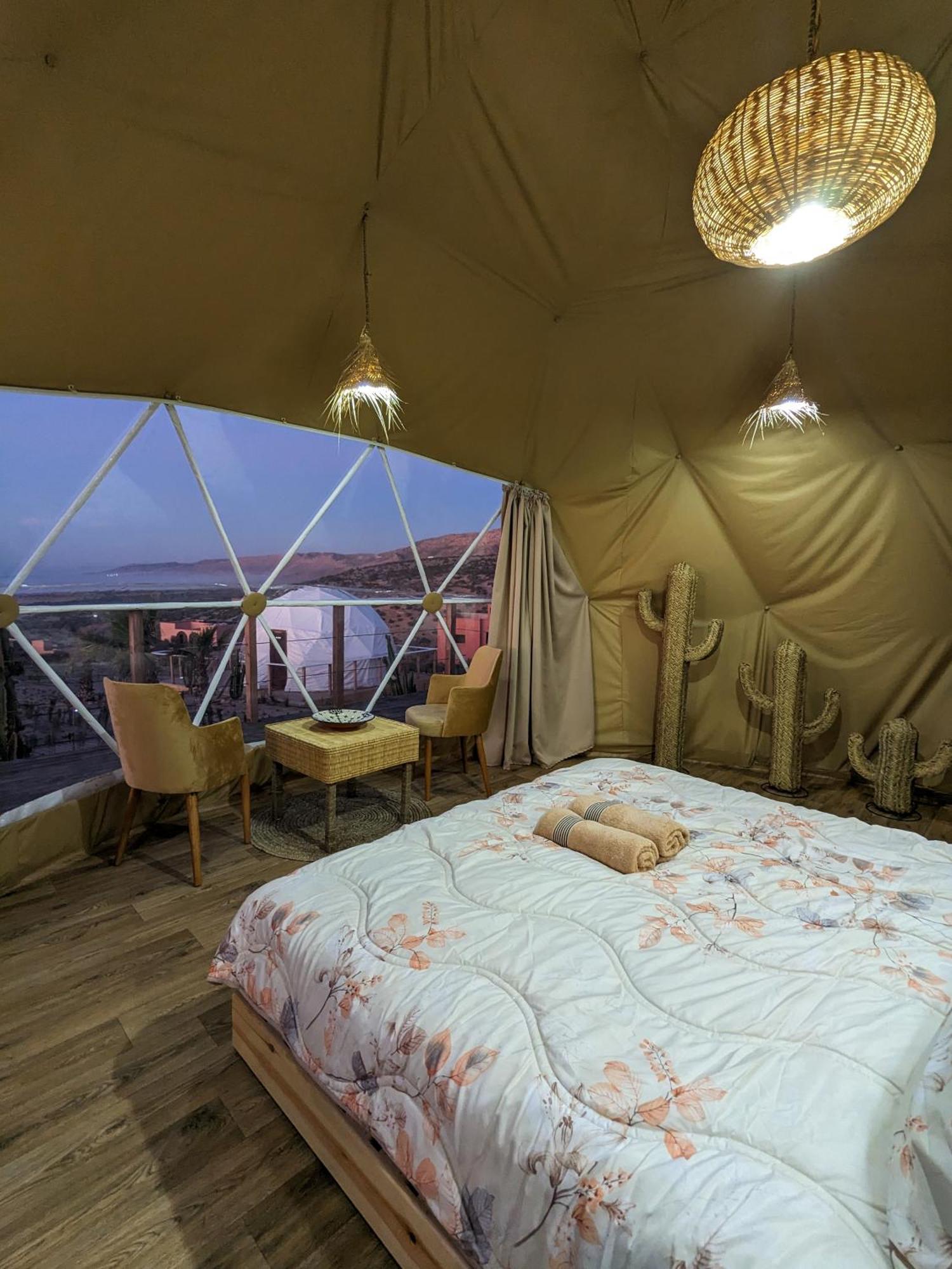 ホテル Timlalin Dome タムリ エクステリア 写真